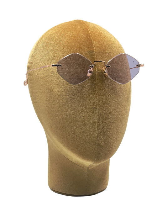 Eyepetizer Empire, oro