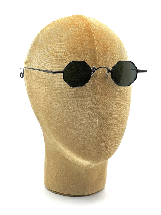 Eyepetizer, Tommy, nero