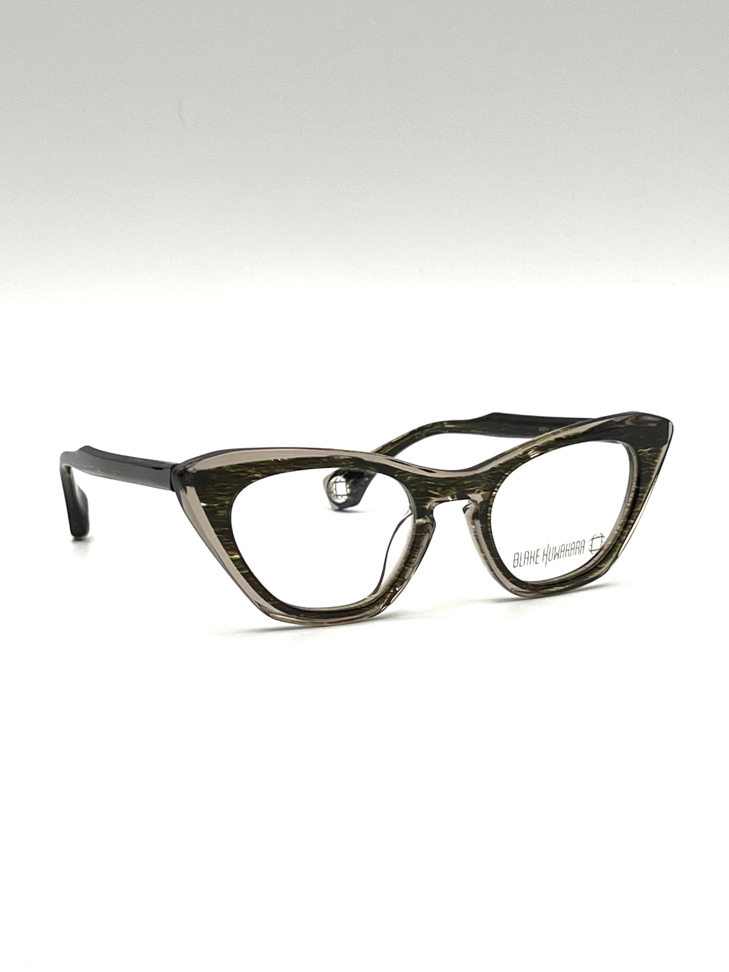 Blake Kuwahara, Frey, verde cipresso