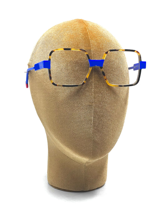 Be clush, tartaruga e blu majorelle.